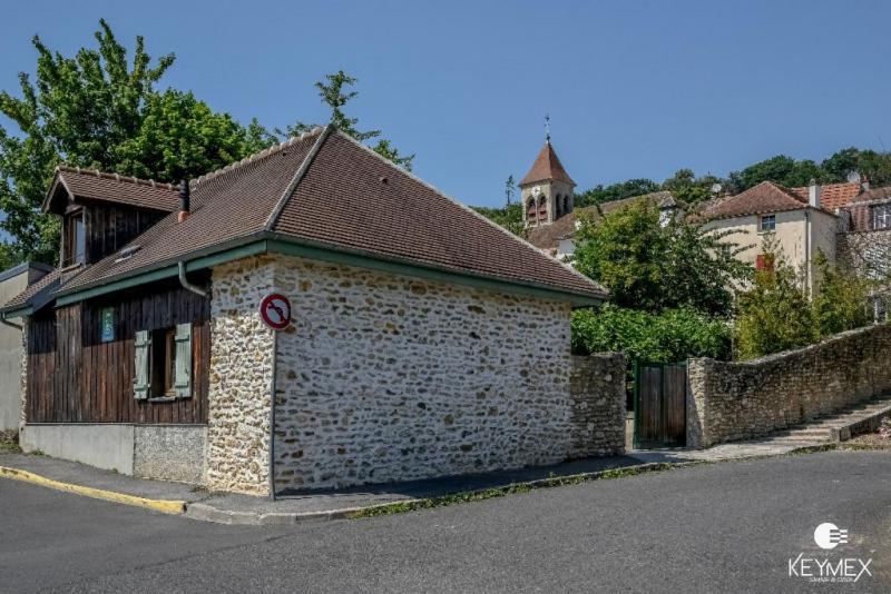 Les Pins - Maison Avec Parking Ferme Et Jardin Commun Au Calme Saint-Prix  Exterior photo
